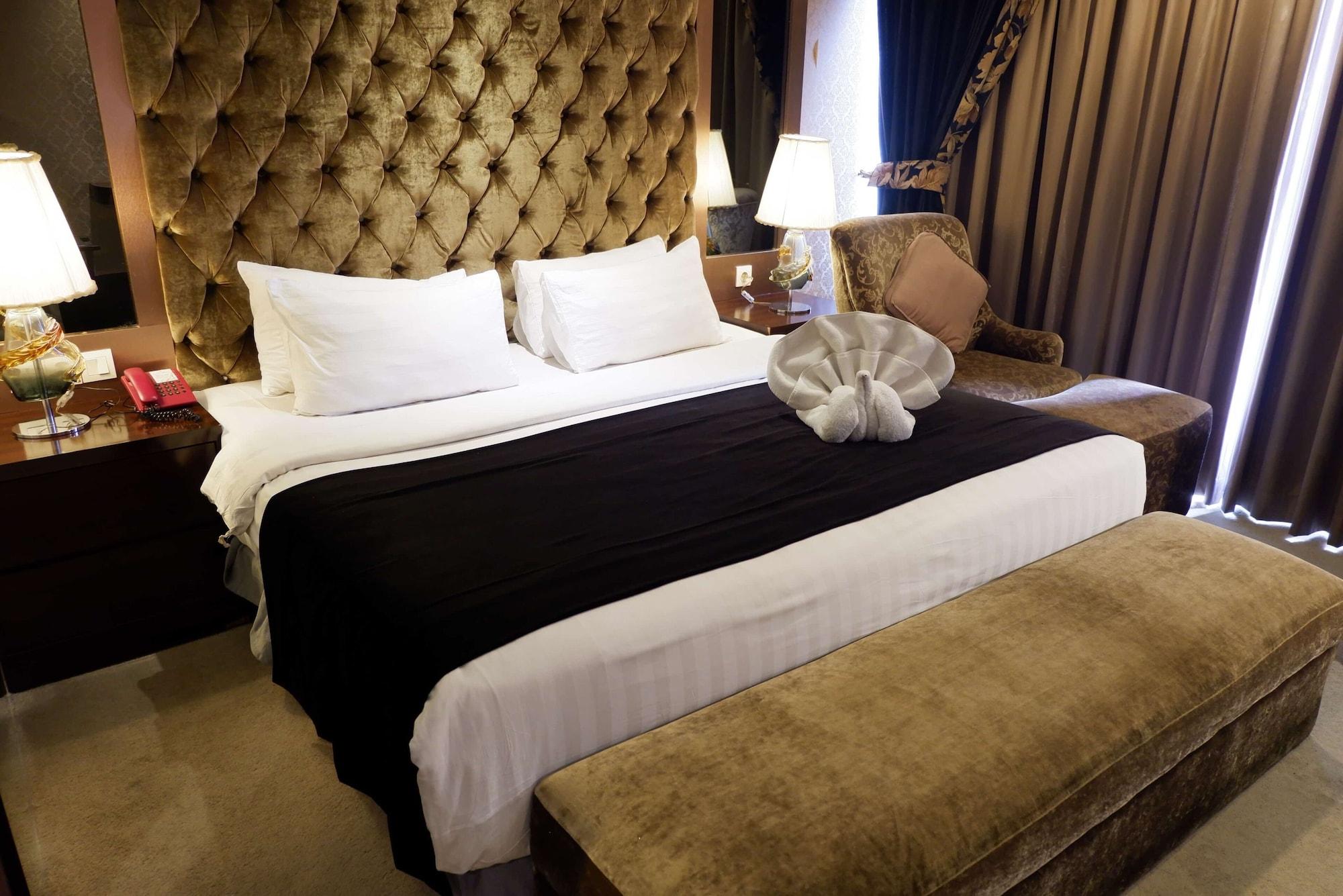 Amaroossa Grande Hotel Bekasi Ngoại thất bức ảnh