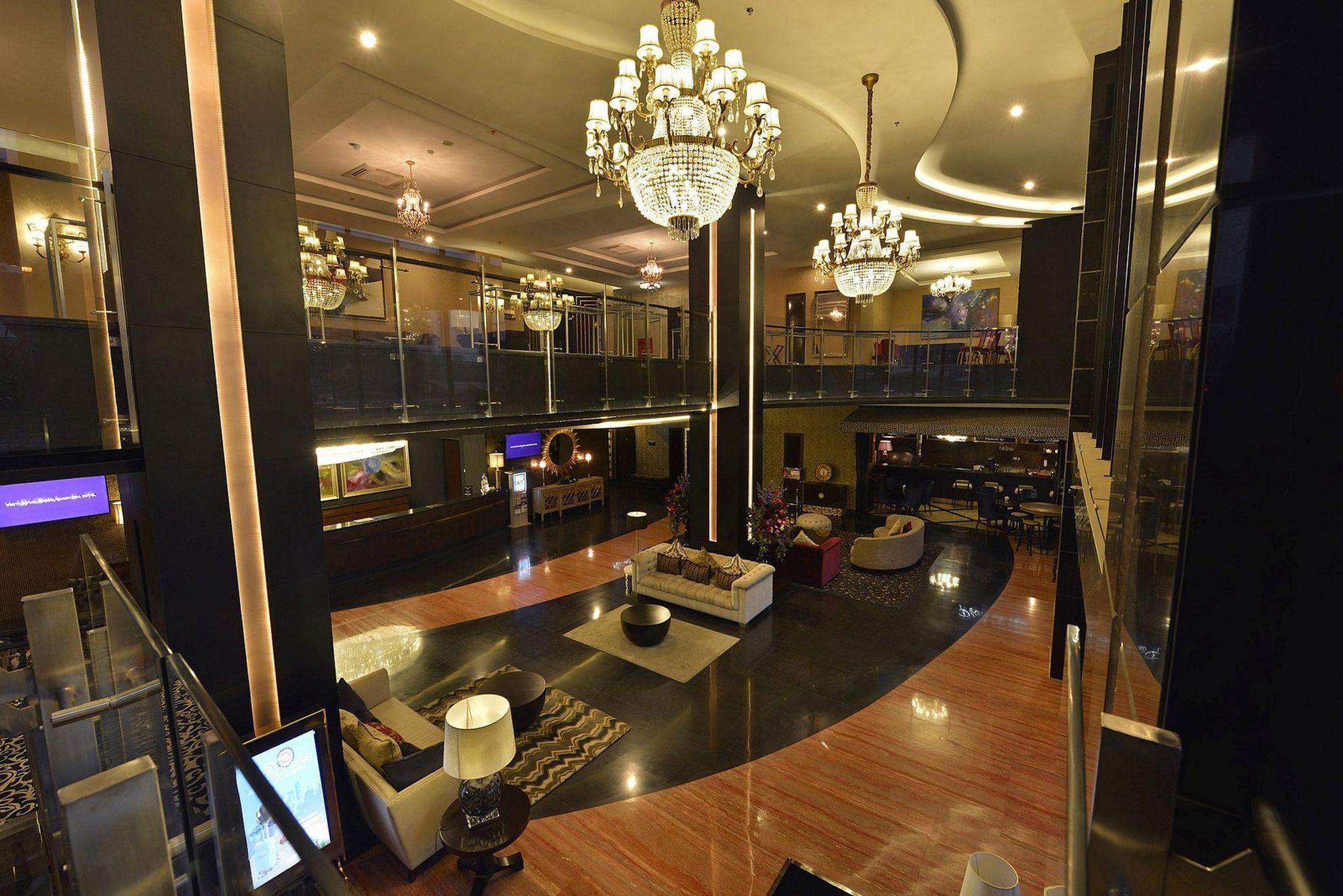 Amaroossa Grande Hotel Bekasi Ngoại thất bức ảnh