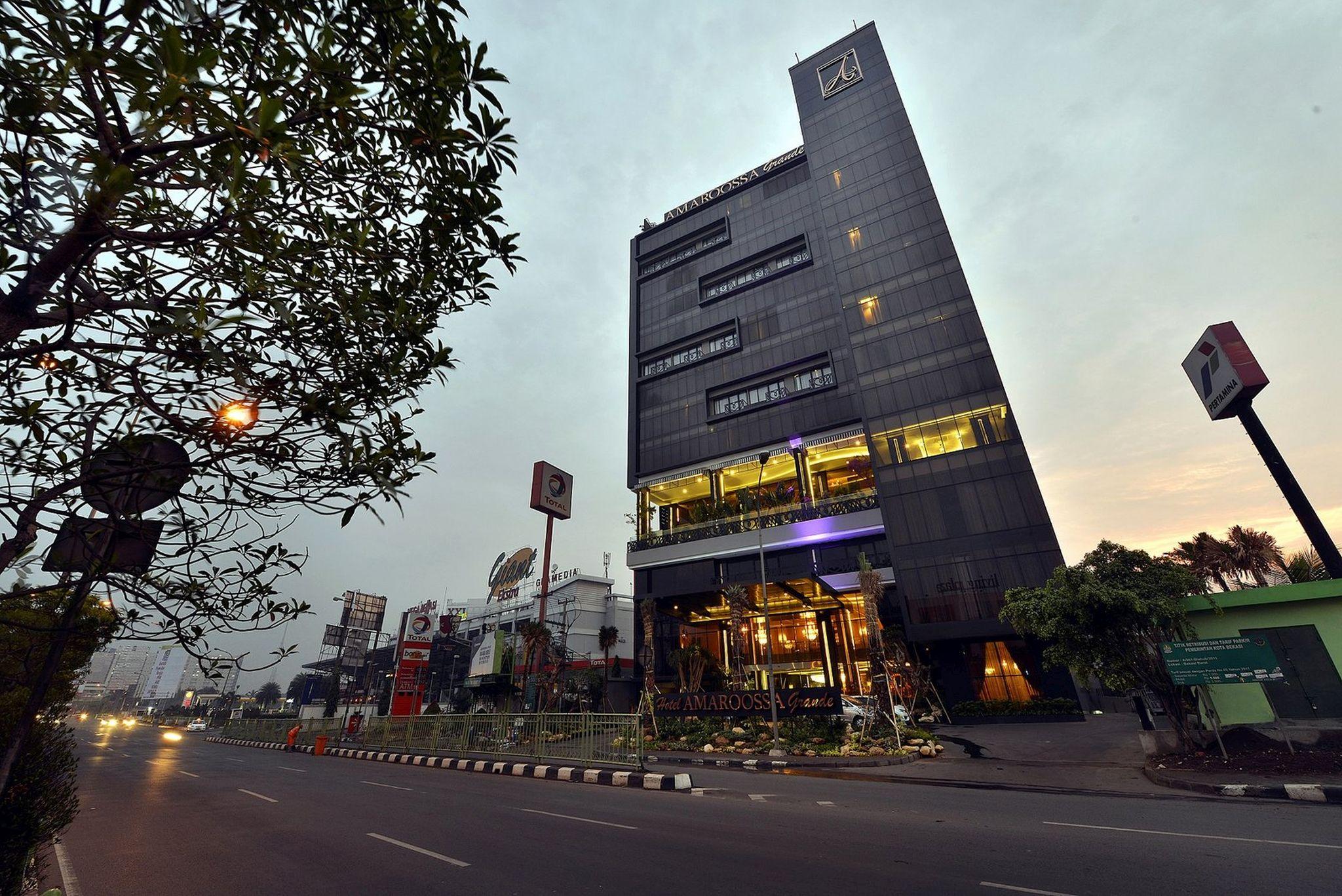Amaroossa Grande Hotel Bekasi Ngoại thất bức ảnh
