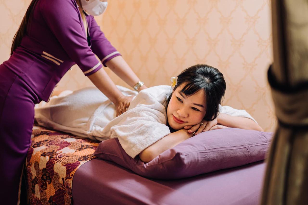 Amaroossa Grande Hotel Bekasi Ngoại thất bức ảnh