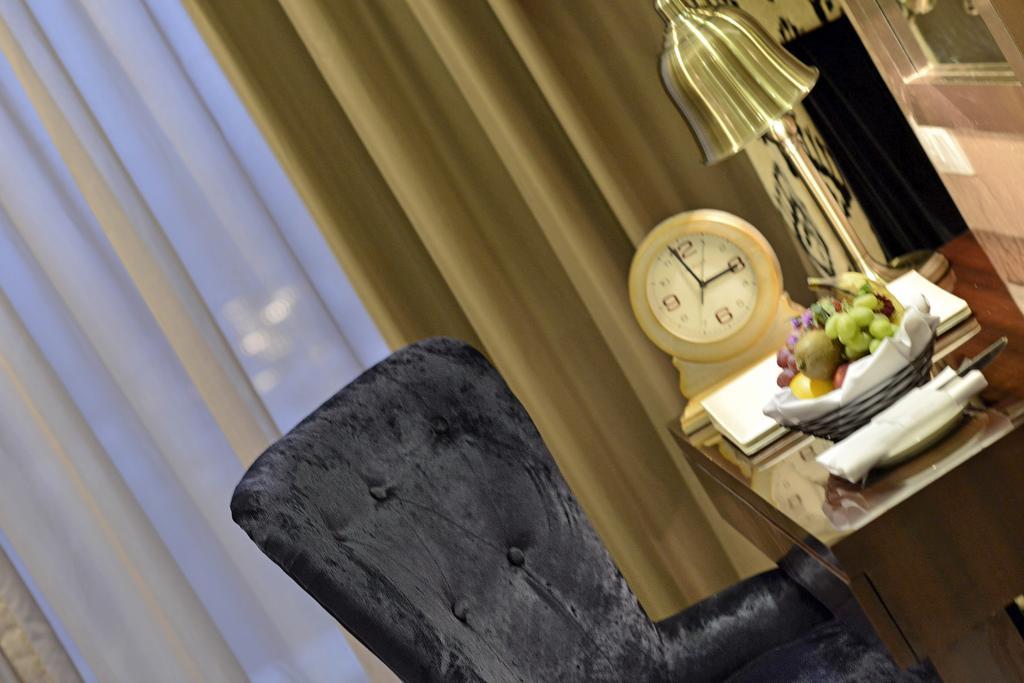 Amaroossa Grande Hotel Bekasi Ngoại thất bức ảnh