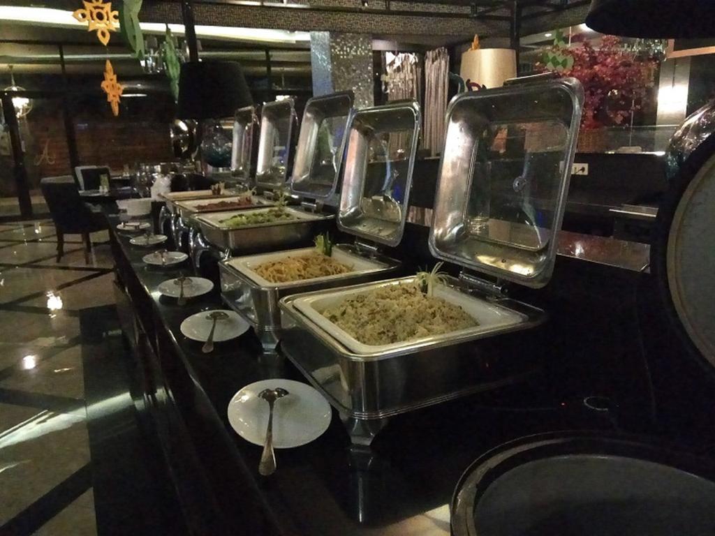 Amaroossa Grande Hotel Bekasi Ngoại thất bức ảnh