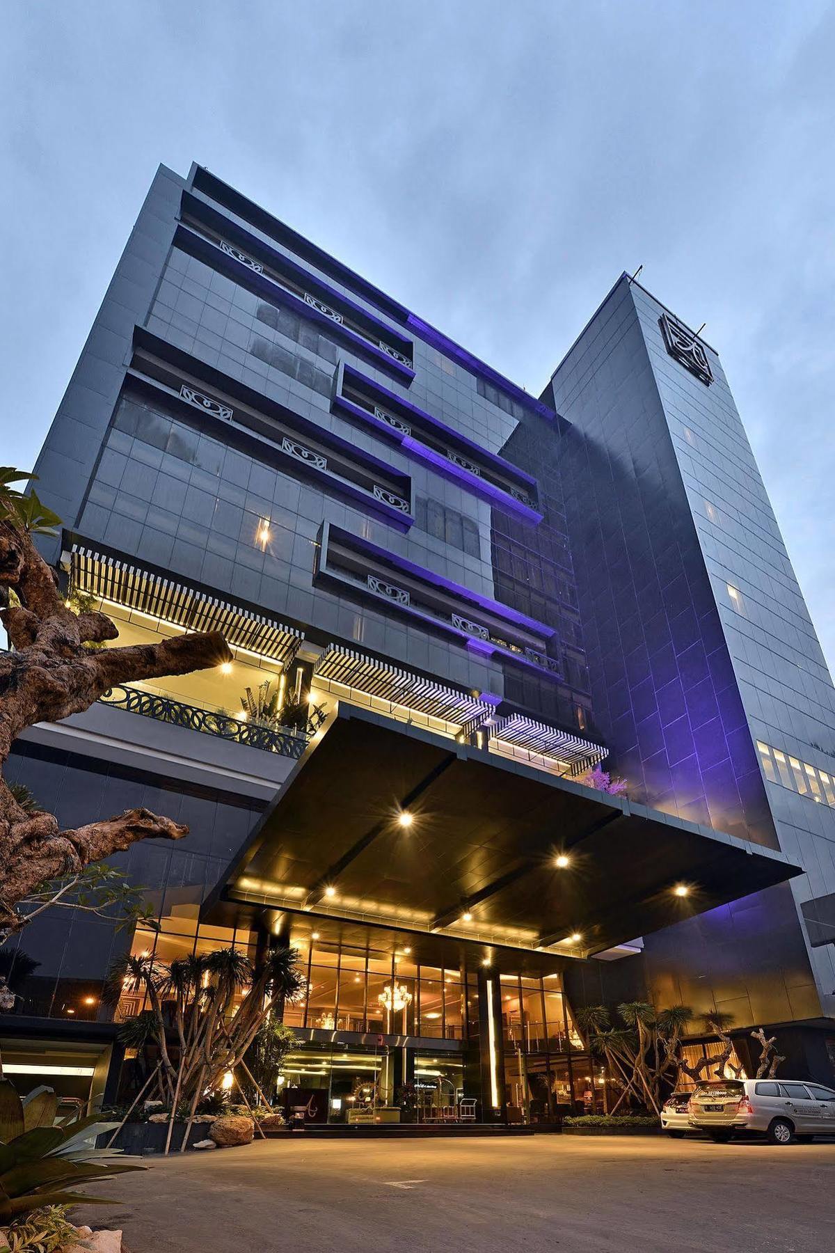 Amaroossa Grande Hotel Bekasi Ngoại thất bức ảnh