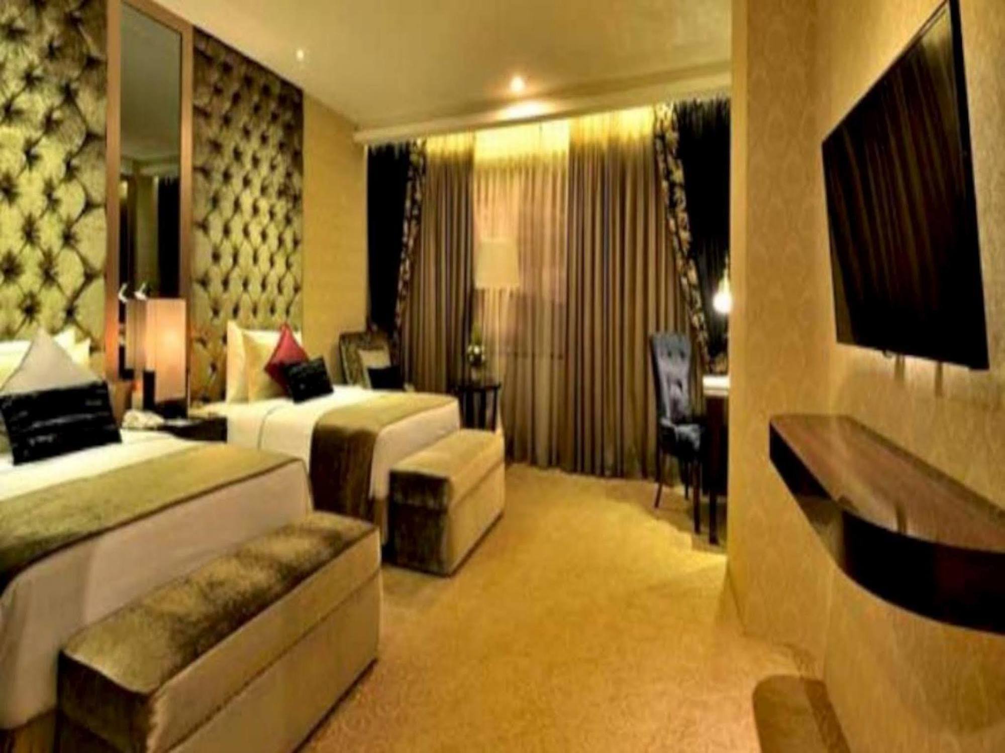 Amaroossa Grande Hotel Bekasi Ngoại thất bức ảnh